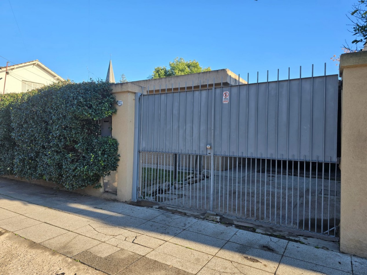 CASA DE 3 AMB. C/ GARAGE