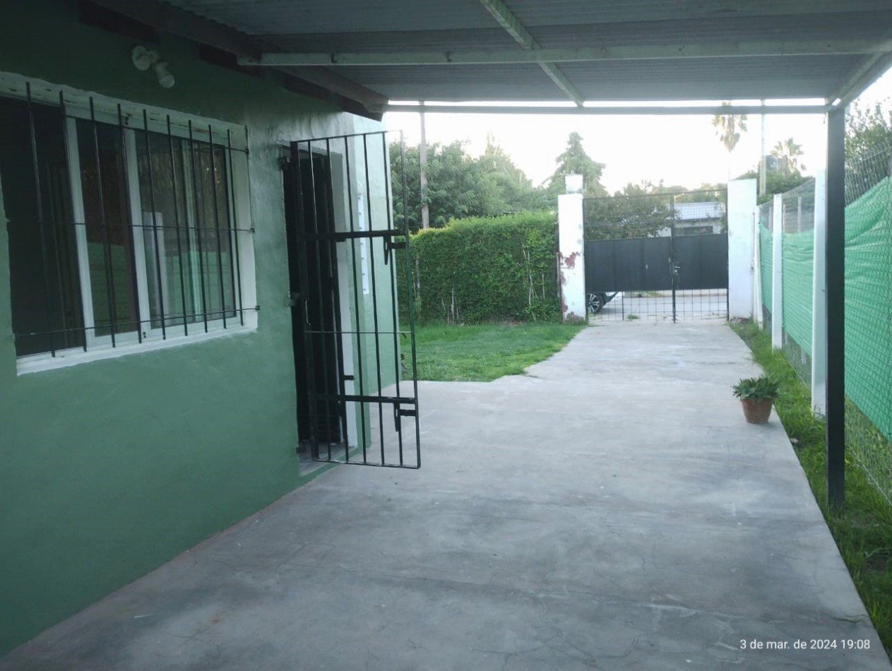 CASA AMERICANA 3 AMB. C/JARDIN Y COCHERA