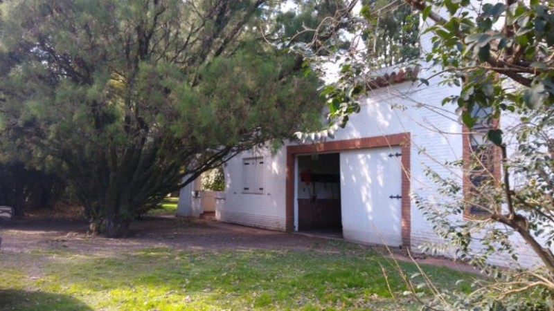 PROPIEDAD DE 2 AMB. EN EL CORAZON DEL BARRIO LOS NOGALES.