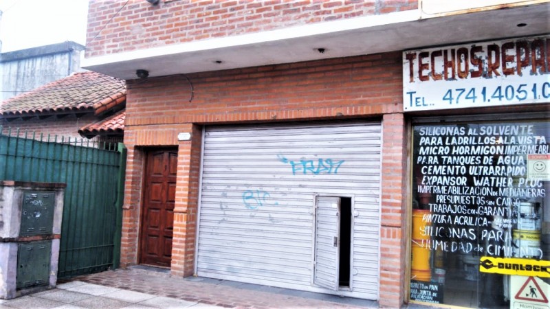 LOCAL 35 M2 C/PATIO SOBRE AV. SAN MARTIN