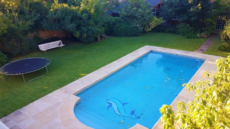 CHALET DE 8 AMB./ PARQUE /PISCINA/CTRO.SAN MIGUEL