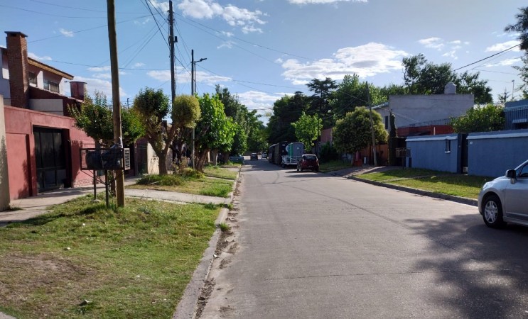 MONOAMBIENTE  PLANTA BAJA CON PARRILLA