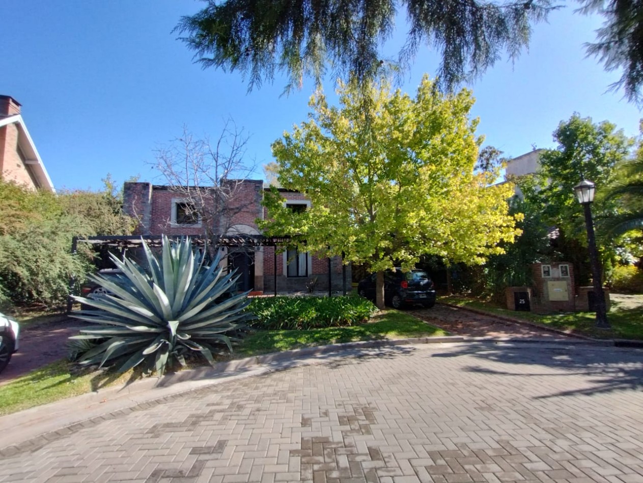 CASA 5 AMB.  ( BARRIO CERRADO  SAN JORGE) DON TORCUATO