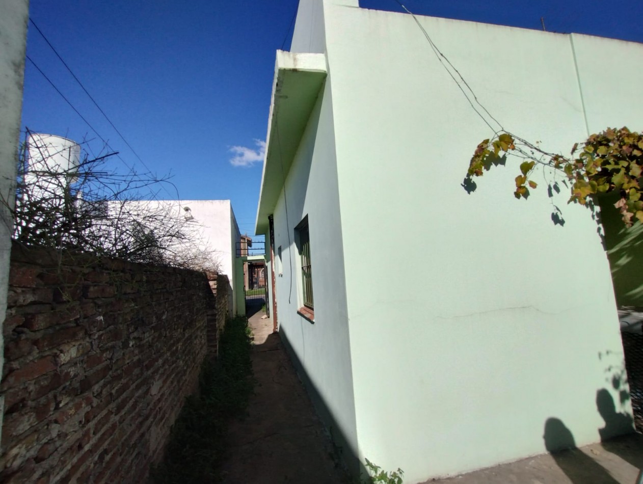 CASA AMERICANA 3 AMB. LOTE 400 M2.  C/POSIBILIDAD LOCAL (LOS POLVORINES)