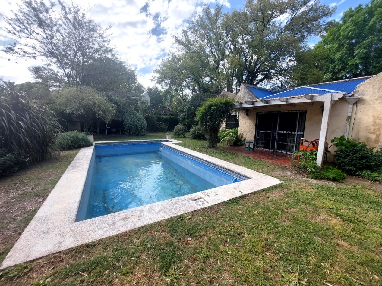 CASA 800 M2. 5 AMB. PARQUE/ PISCINA   (LOS NOGALES)   