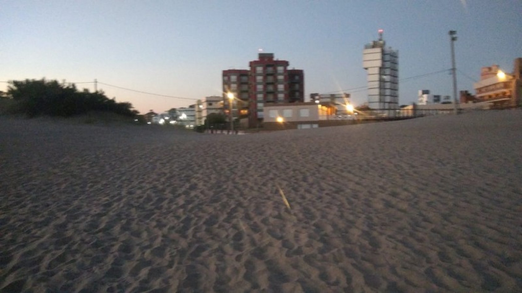 VACACIONES, VILLA GESELL- P/ 4 PERSONAS