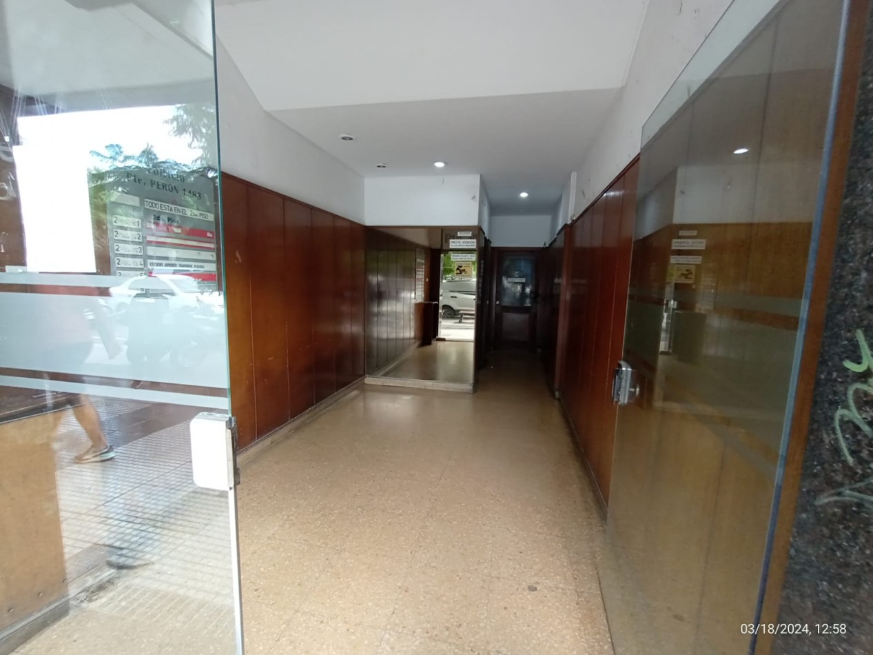 IMPORTANTE SEMIPISO 350 M2. AV. PTE. PERON   FTE. A LA PLAZA SAN MIGUEL