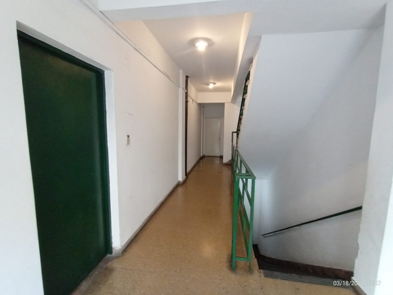 IMPORTANTE SEMIPISO 350 M2. AV. PTE. PERON   FTE. A LA PLAZA SAN MIGUEL