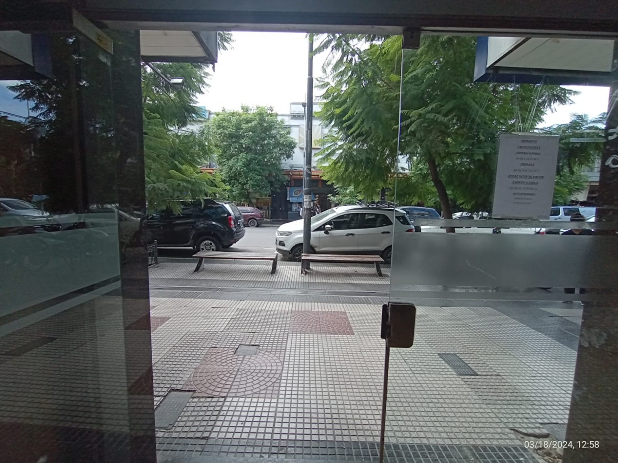 IMPORTANTE SEMIPISO 350 M2. AV. PTE. PERON   FTE. A LA PLAZA SAN MIGUEL