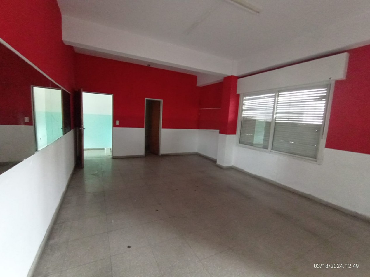 IMPORTANTE SEMIPISO 350 M2. AV. PTE. PERON   FTE. A LA PLAZA SAN MIGUEL