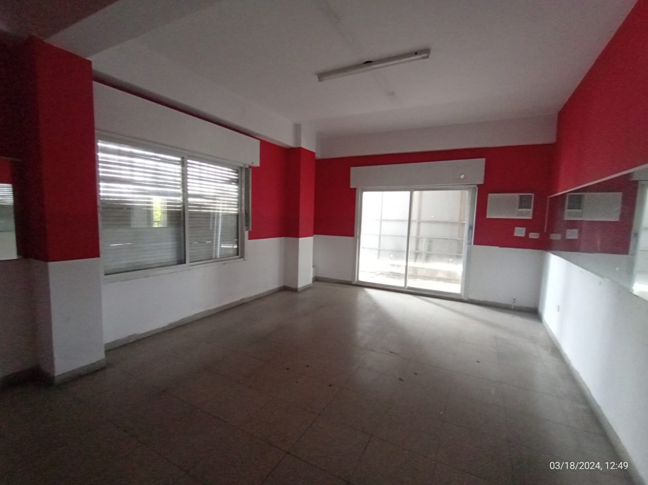 IMPORTANTE SEMIPISO 350 M2. AV. PTE. PERON   FTE. A LA PLAZA SAN MIGUEL