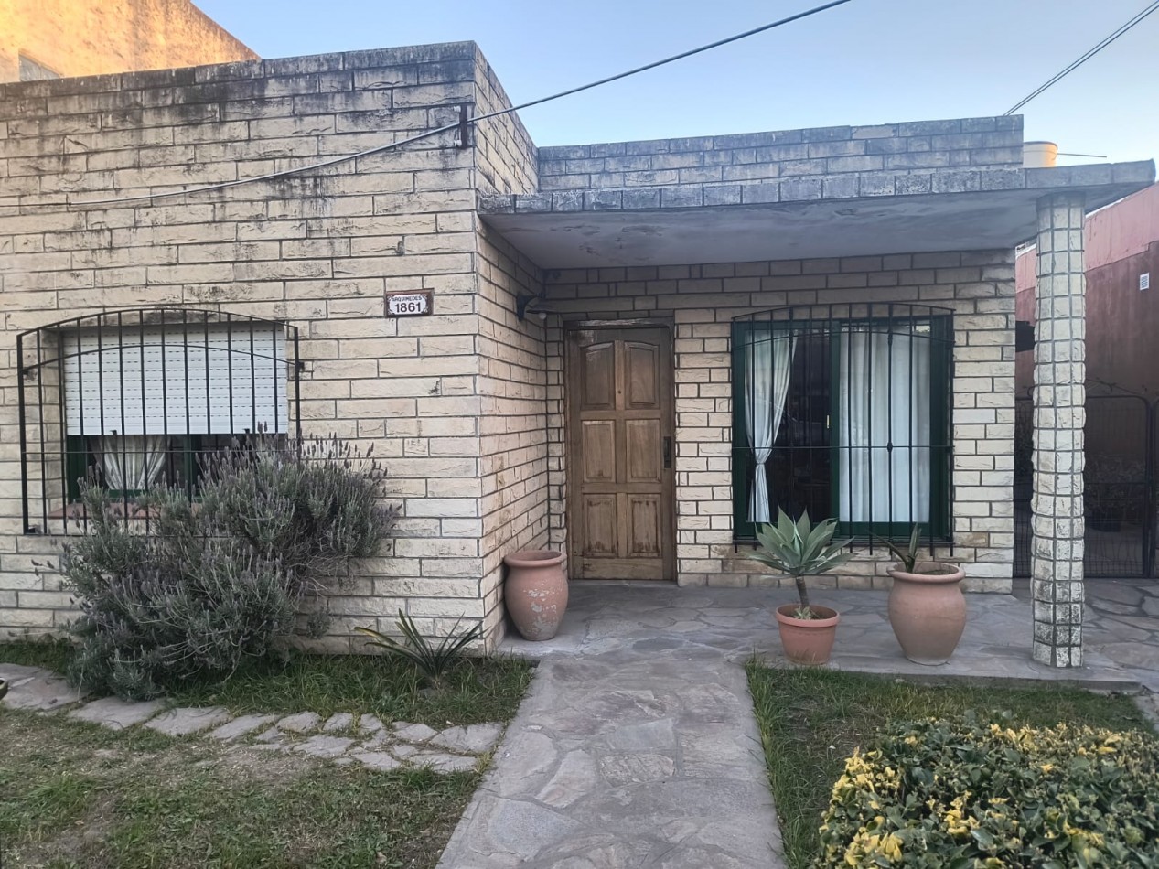 CASA AMERICANA DE 3 AMB.