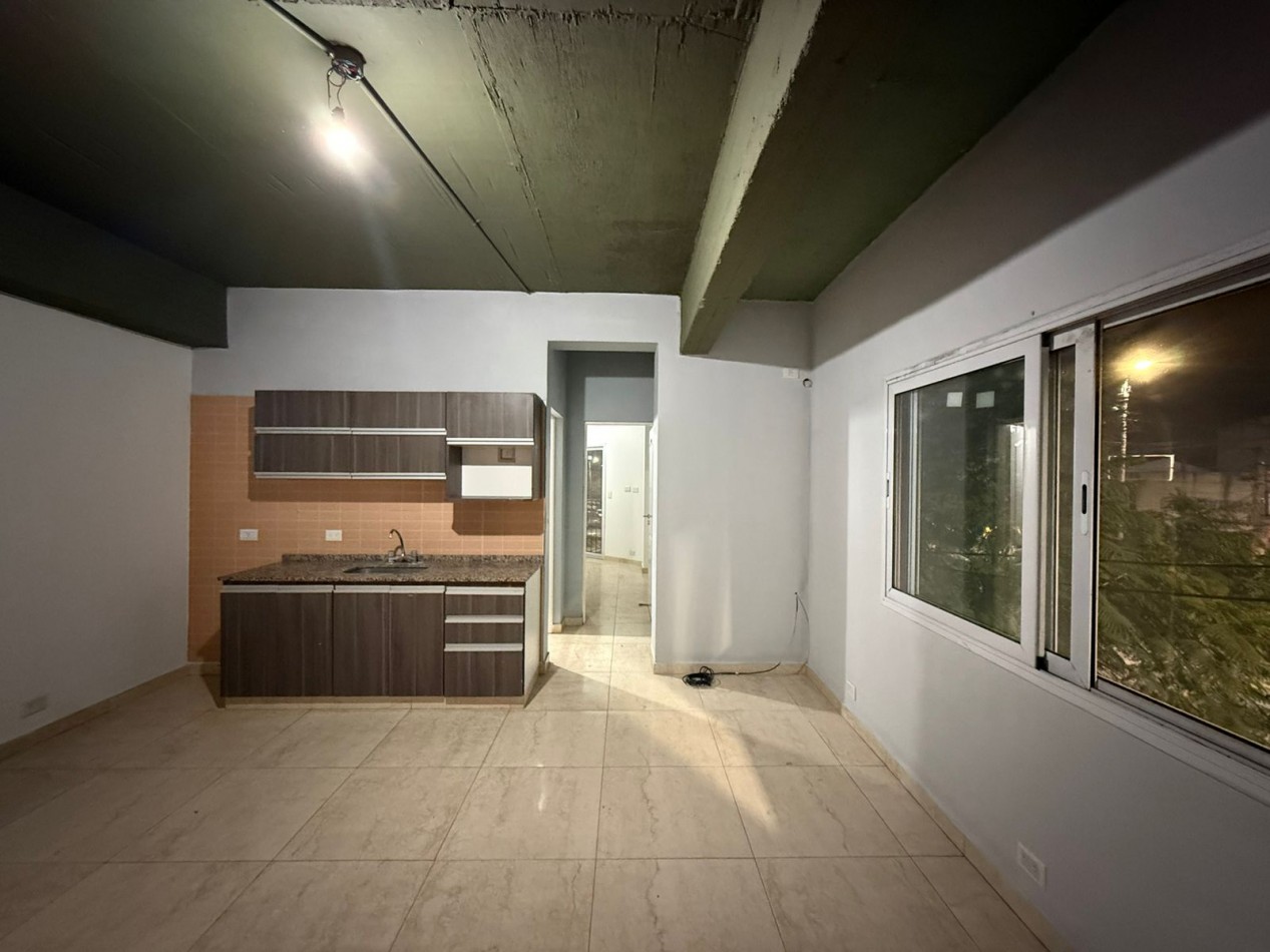 DEPARTAMENTO DE 3 AMB. CON BALCON