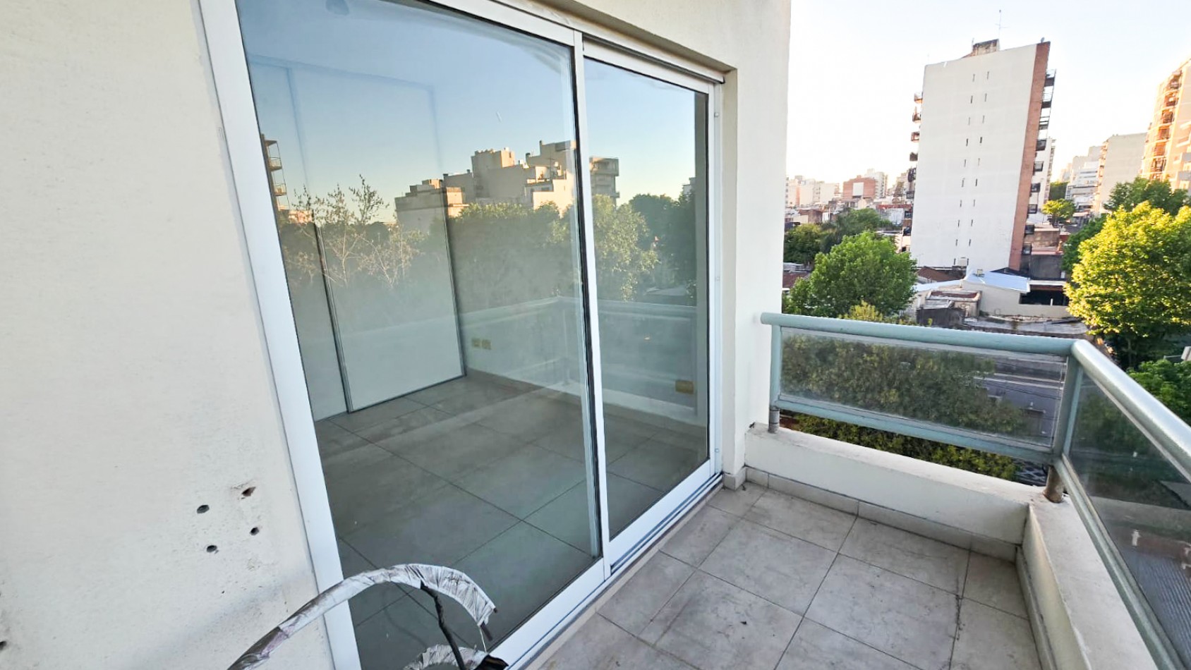 DEPARTAMENTO 2 AMB. C/ BALCON  FTE. SAN MARTIN CTRO.