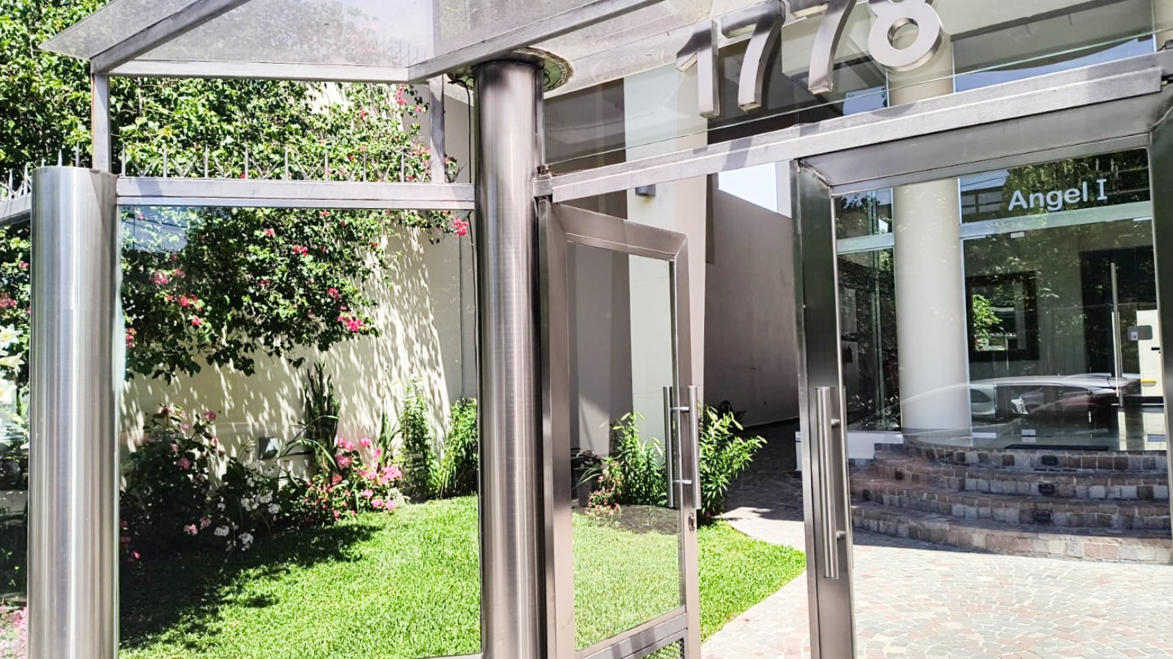 DEPARTAMENTO 2 AMB. C/ BALCON  FTE. SAN MARTIN CTRO.