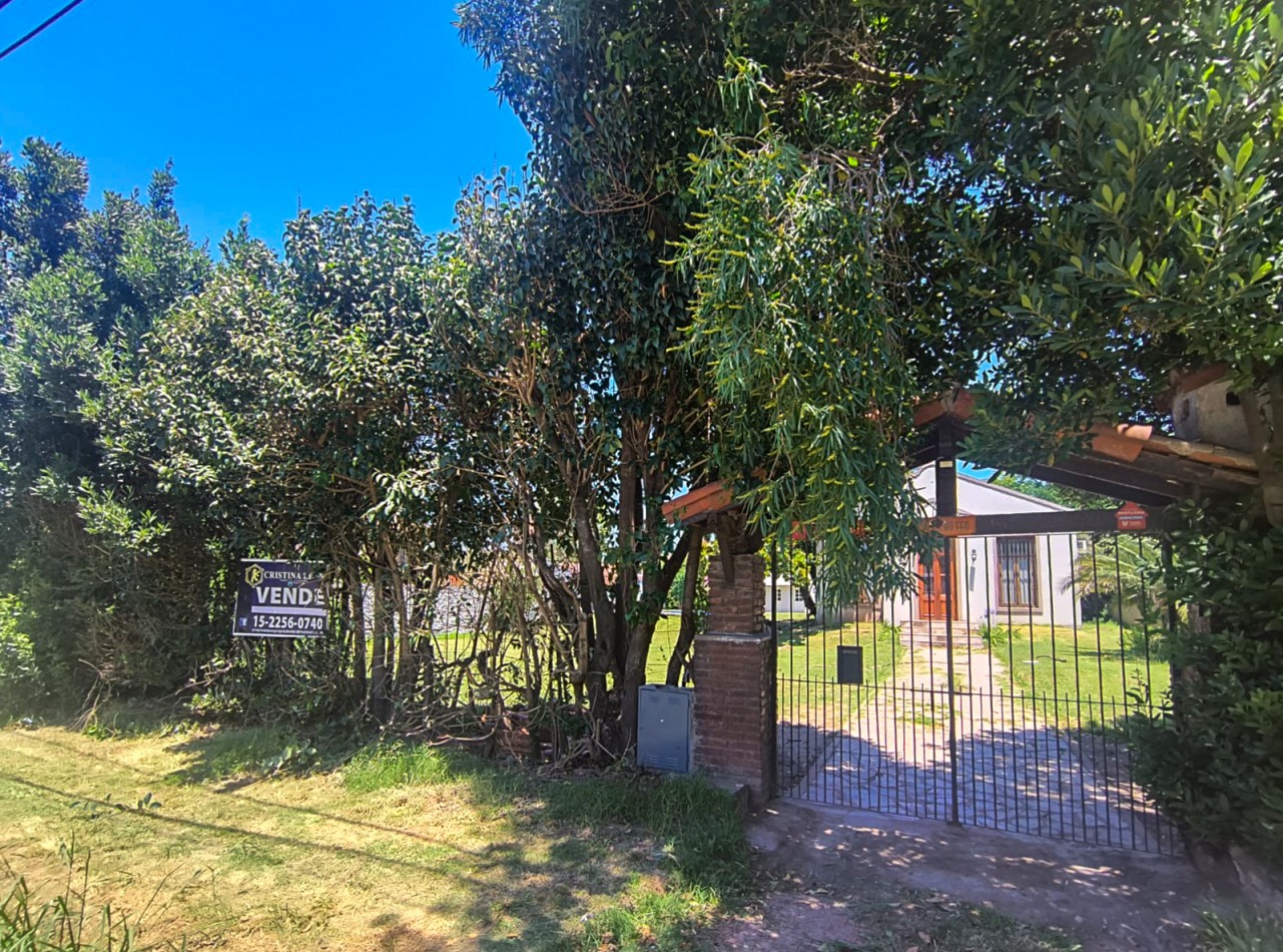 CASA   5 AMB.  1.663  M2. C/PISCINA (DON TORCUATO) 