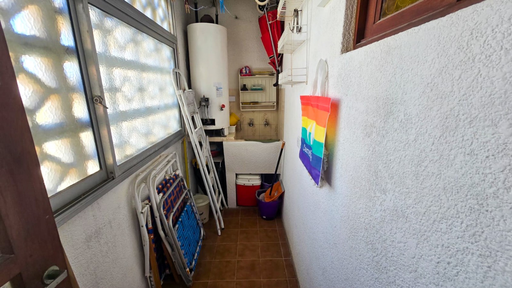 VACACIONES!!! EN VILLA GESELL    DEPTO. 3 AMB. AMPLIOS