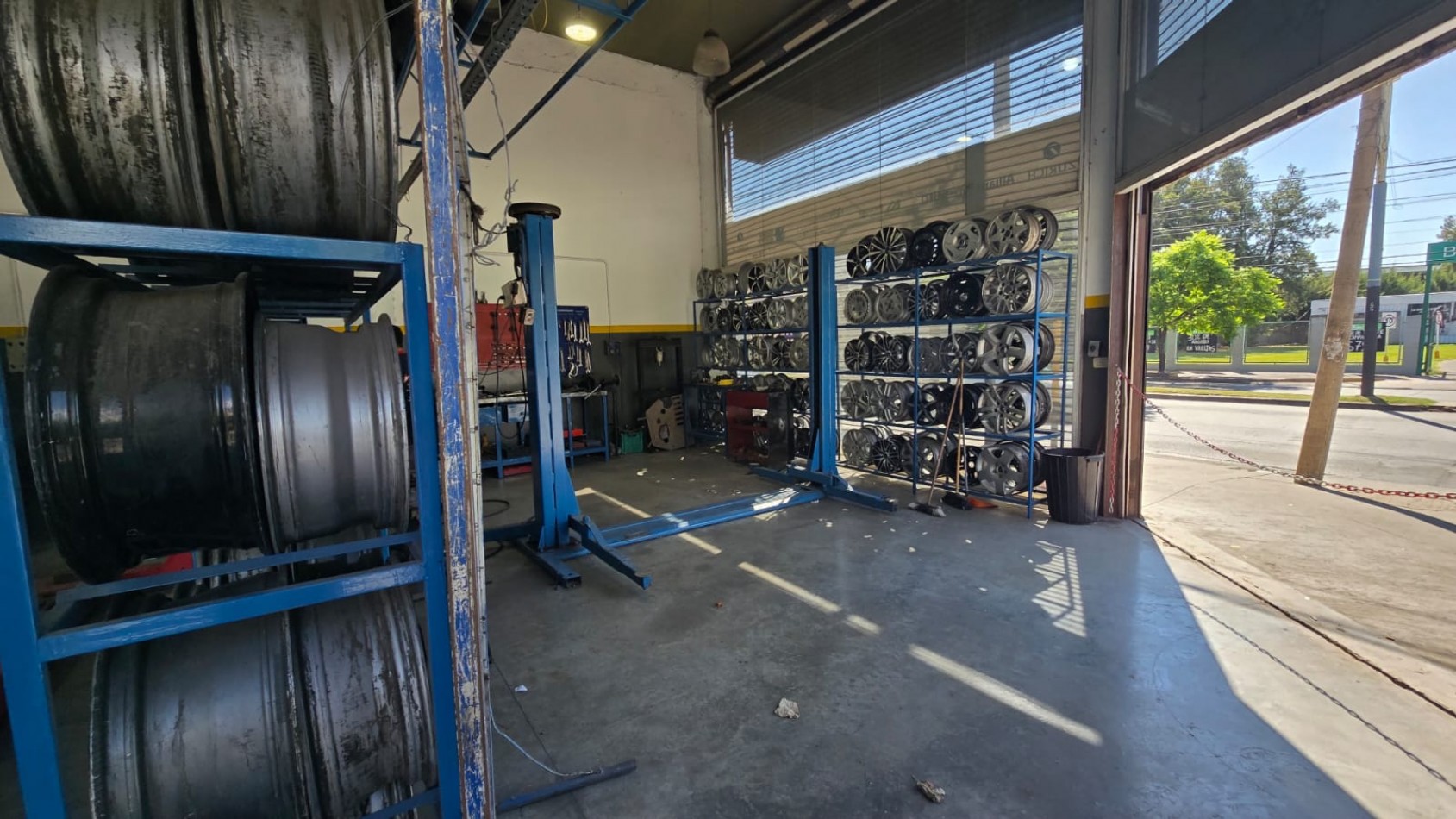 ALQUILER LOCAL 200 M2