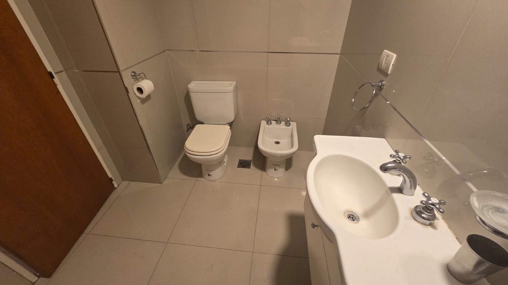 DEPARTAMENTO 2 AMB CON BALCON Y COCHERA 