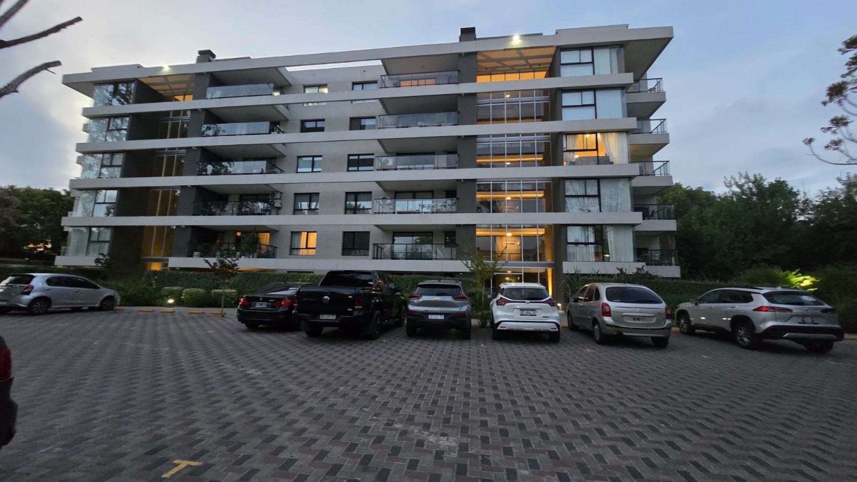 DEPARTAMENTO 2 AMB CON BALCON Y COCHERA 