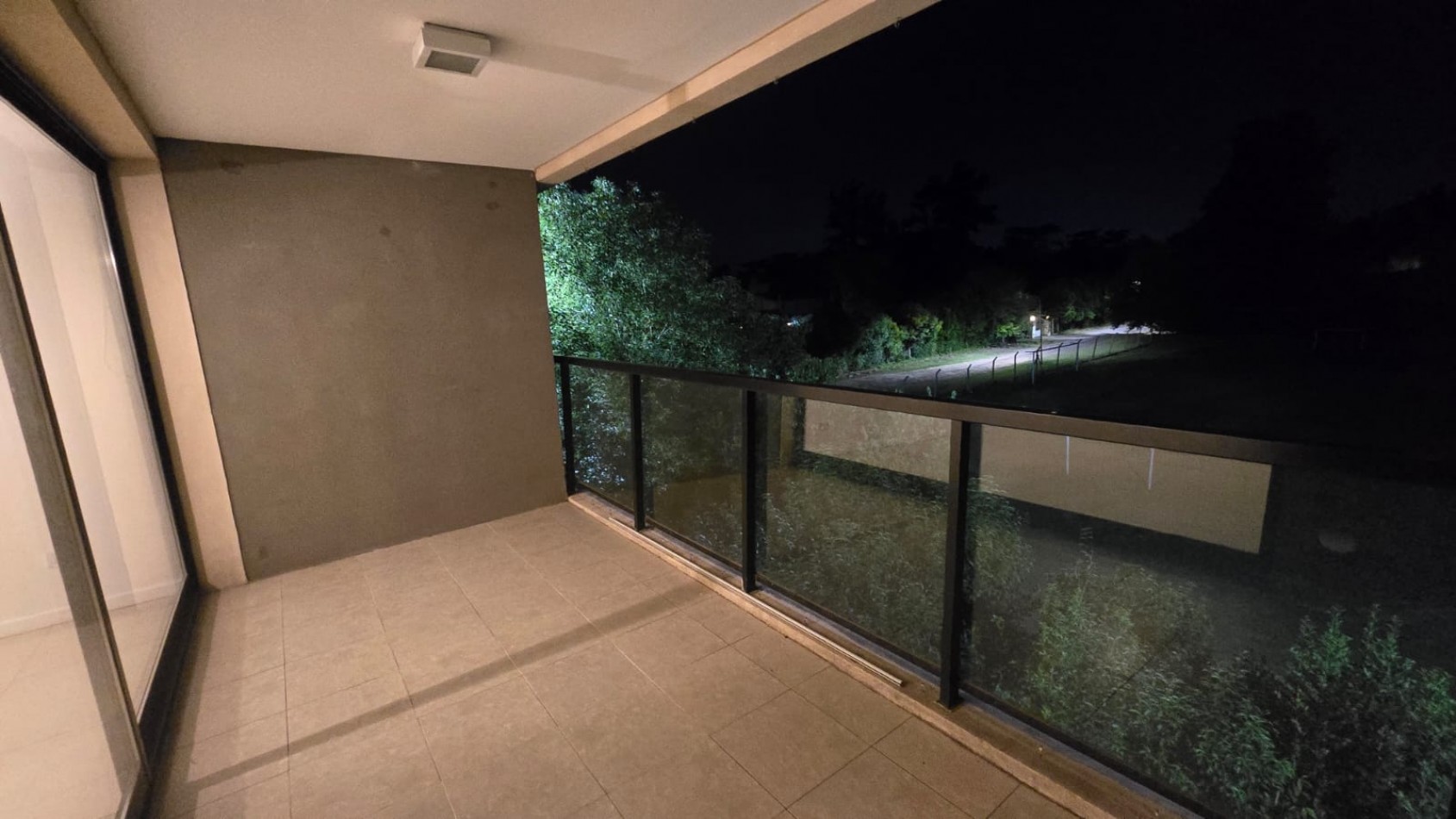 DEPARTAMENTO 2 AMB CON BALCON Y COCHERA 