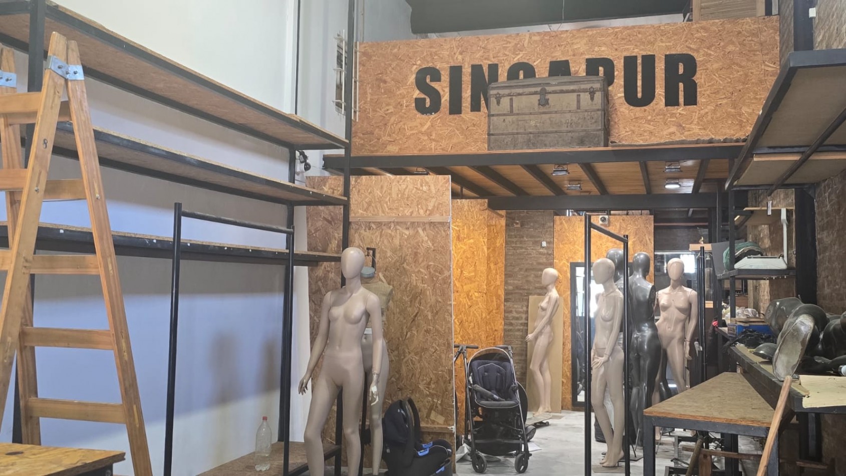 LOCAL 100 M2 C/ ENTREPISO