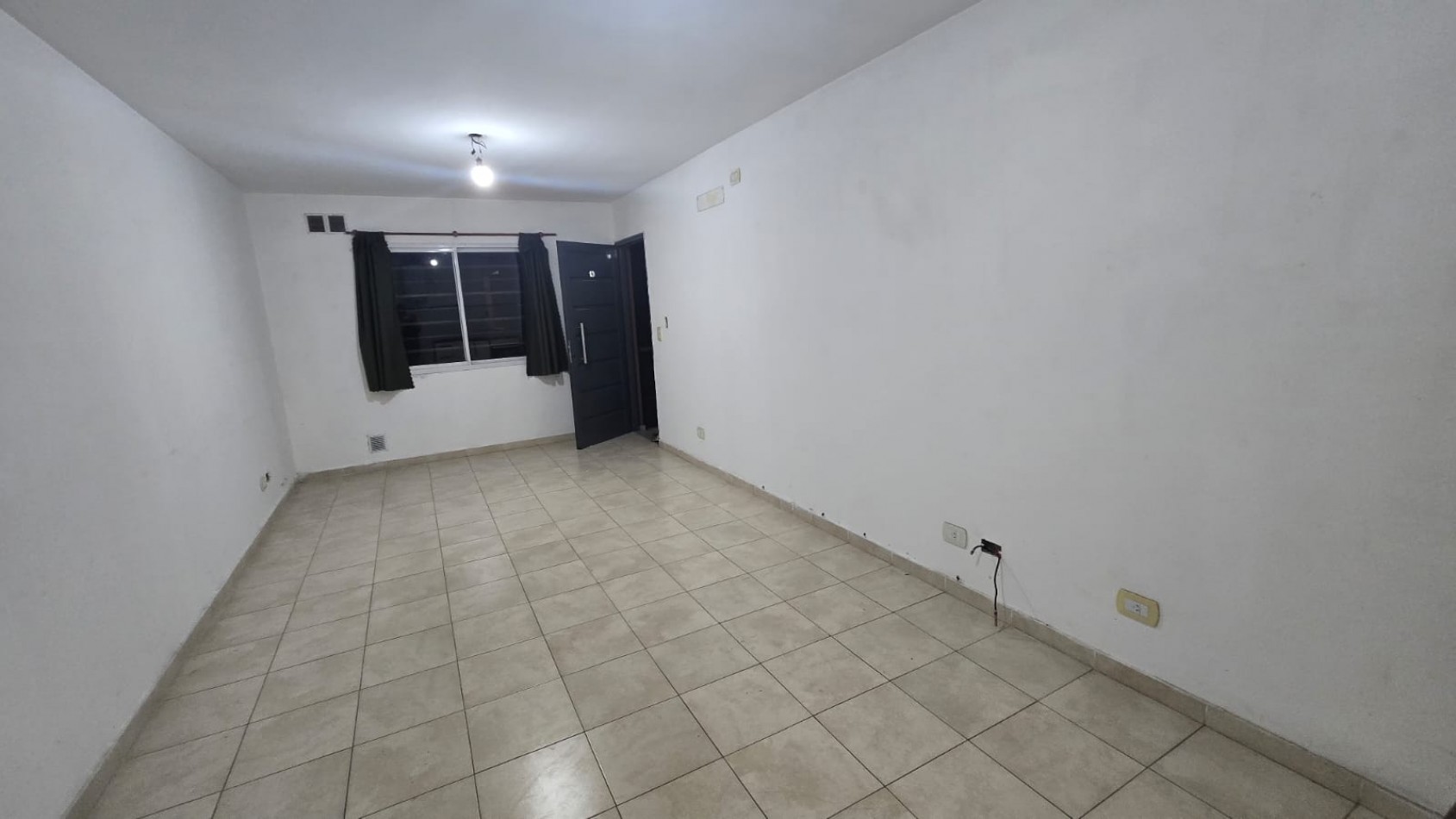 DEPARTAMENTO 2 AMB C/ COCHERA (COMPLEJO CERRADO)