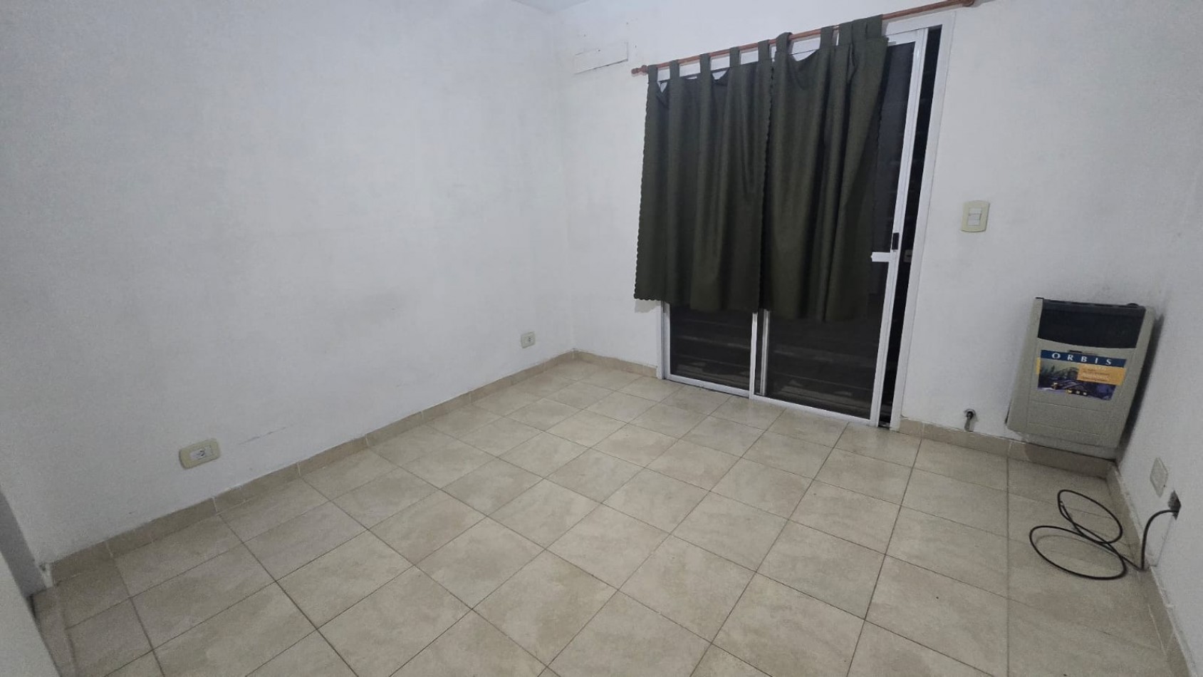 DEPARTAMENTO 2 AMB C/ COCHERA (COMPLEJO CERRADO)