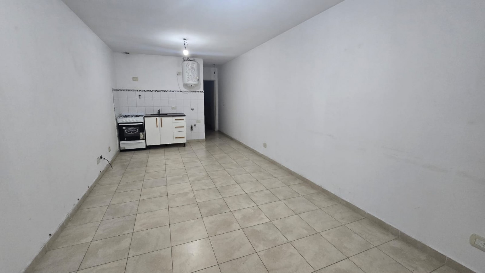 DEPARTAMENTO 2 AMB C/ COCHERA (COMPLEJO CERRADO)