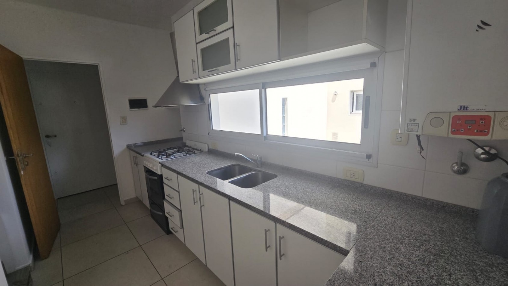 DEPARTAMENTO 2 AMBIENTES C/ BALCON