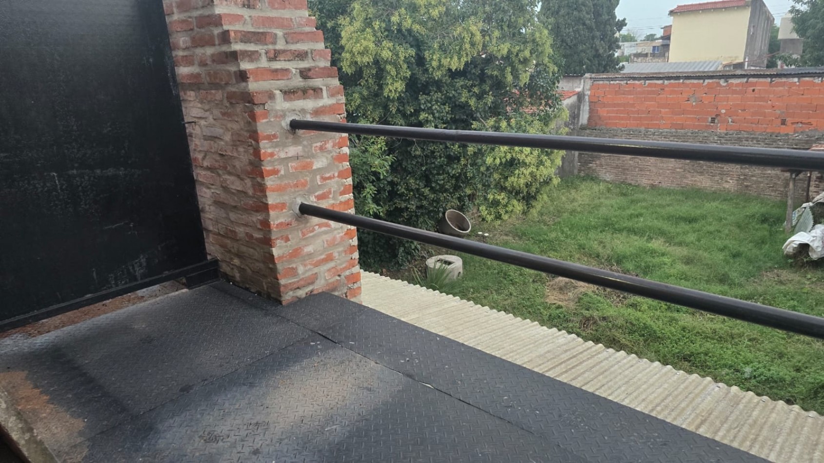 DEPARTAMENTO 2 AMB. 1ER. PISO CON BALCON