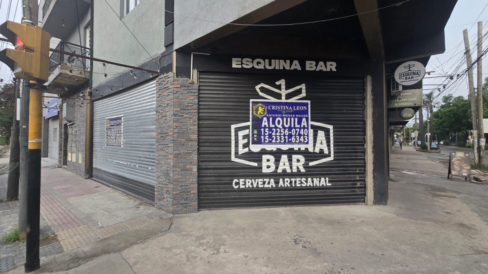 LOCAL 90 M2. ESQUINA
