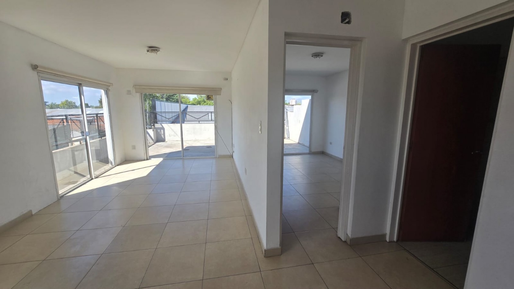 DEPARTAMENTO 2 AMB. AMPLIOS  C/ BALCON TERRAZA S/RUTA 197