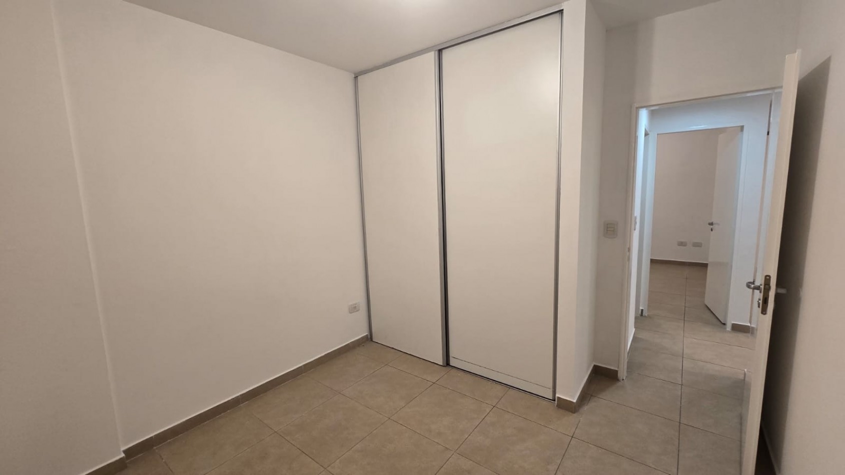 DPTO 3 AMB. C/ COCHERA Y BALCON 