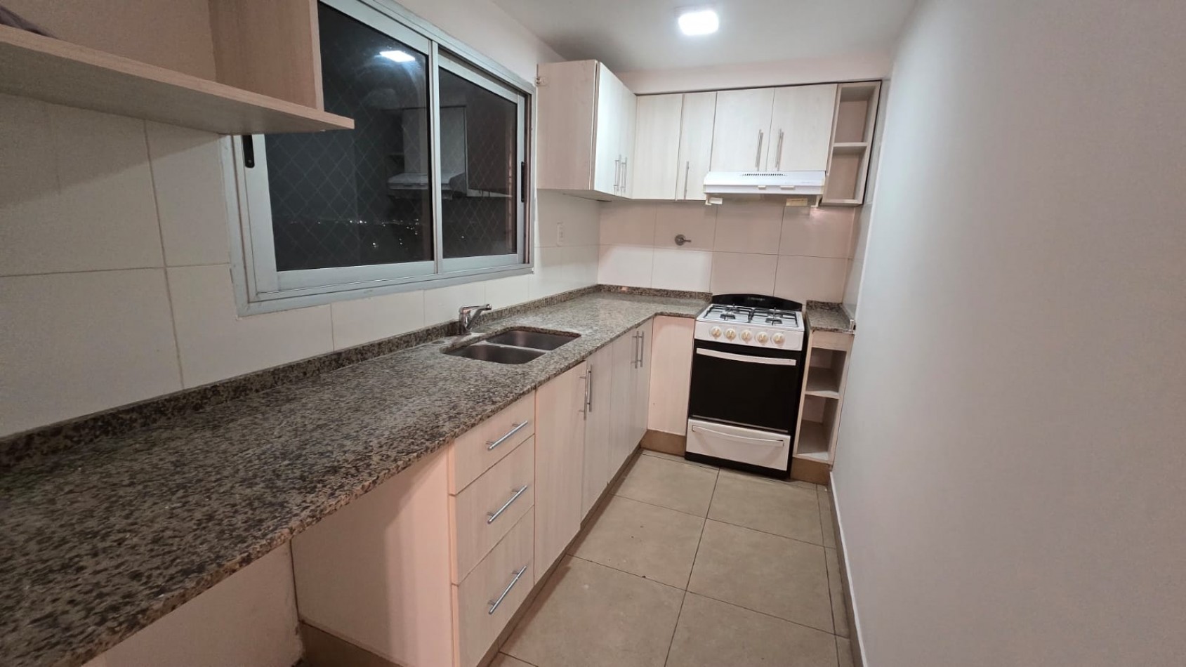 DPTO 3 AMB. C/ COCHERA Y BALCON 