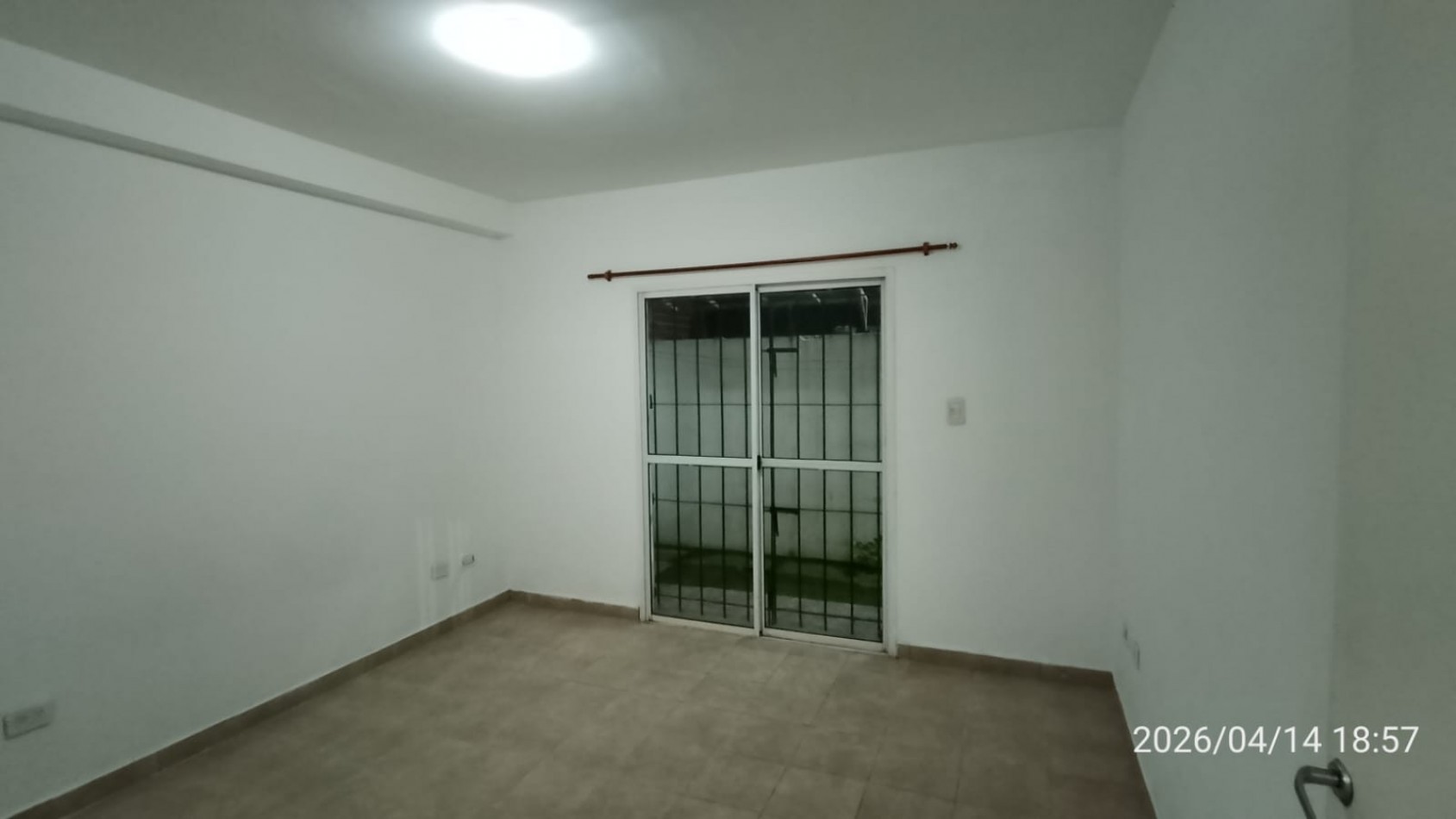 DEPARTAMENTO 2 AMB C/ COCHERA 