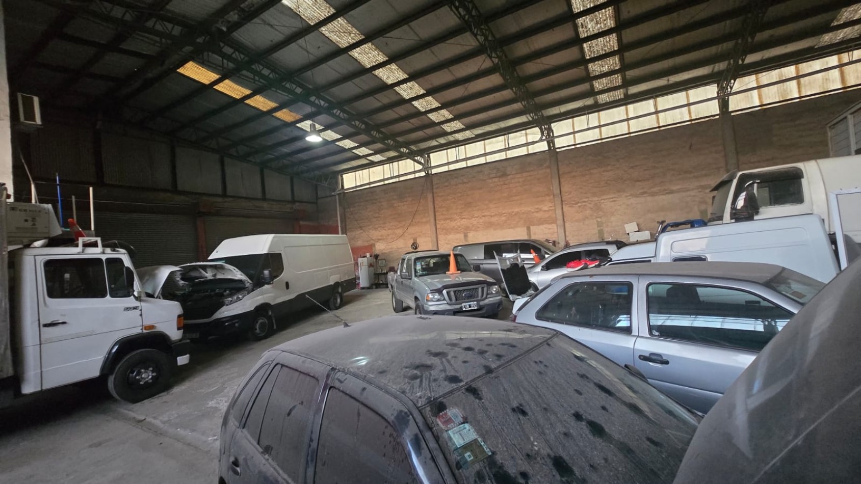 GALPON DE 980 M2. SOBRE RUTA 8 A METROS DEL CRUCE