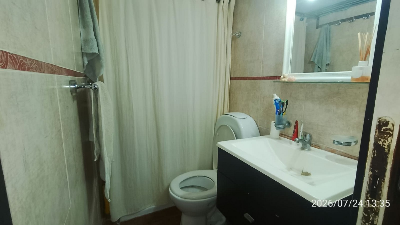 CASA 4 AMB. C/ ENTRADA AUTOS