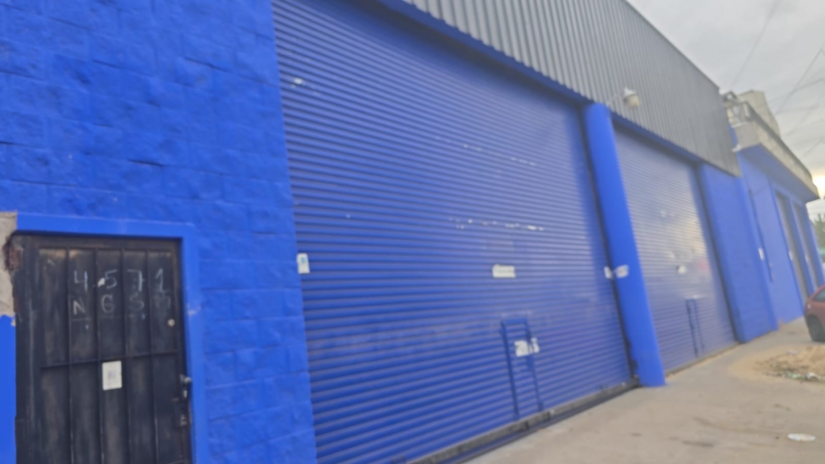 GALPON 840 M2. CON ENTREPISO