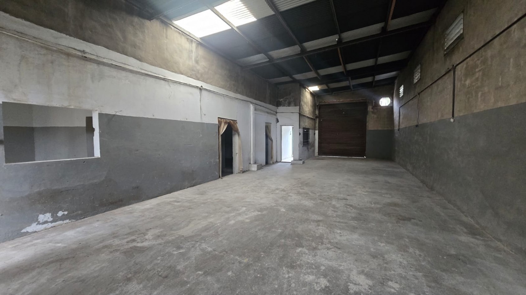 GALPON 80 M2. SOBRE LOTE 450 M2.