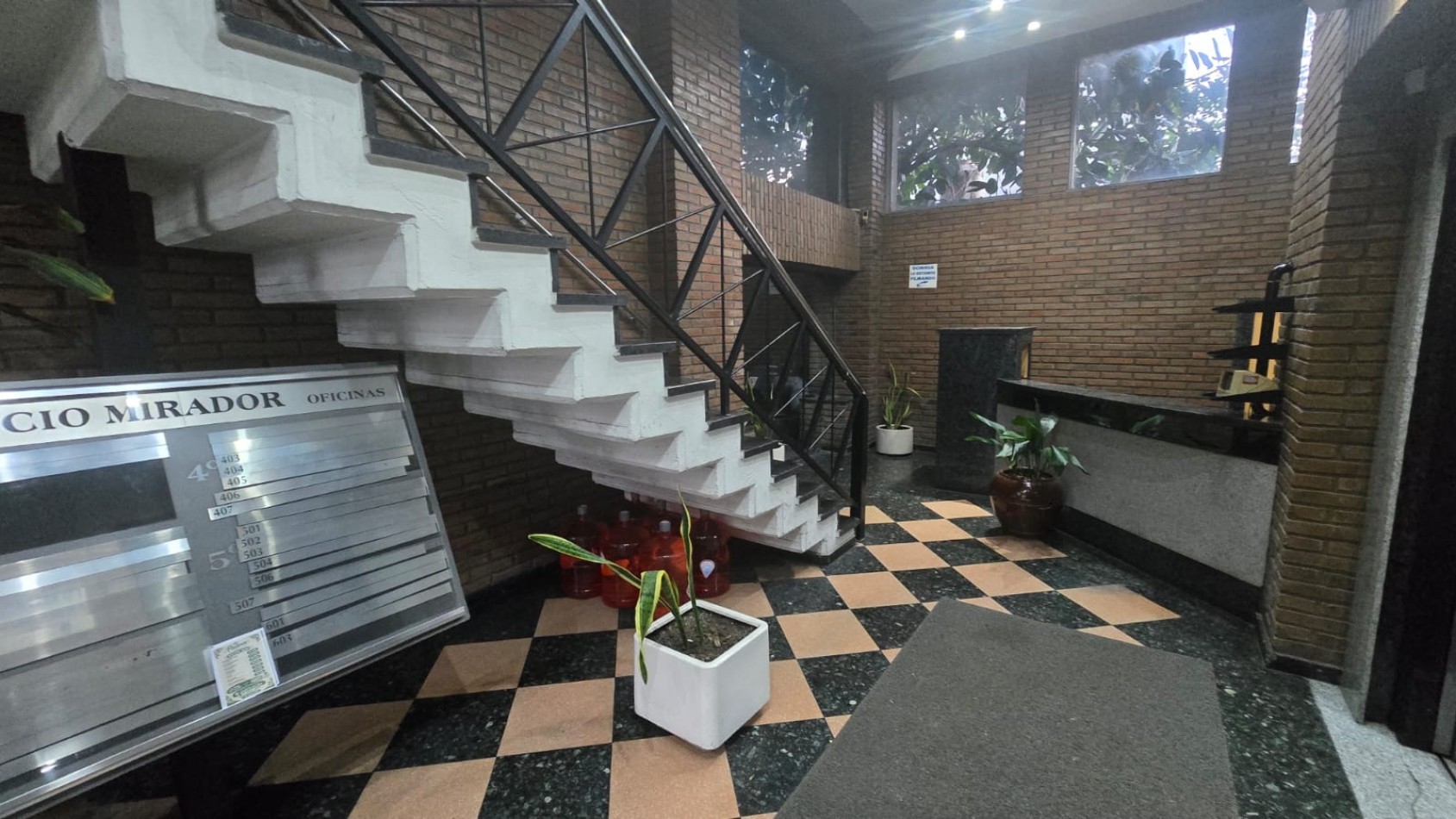 OFICINA 20 M2 EN 3ER PISO