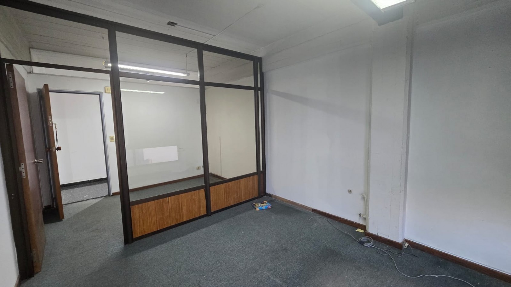 OFICINA 20 M2 C/ DIVISION DE DURLOK