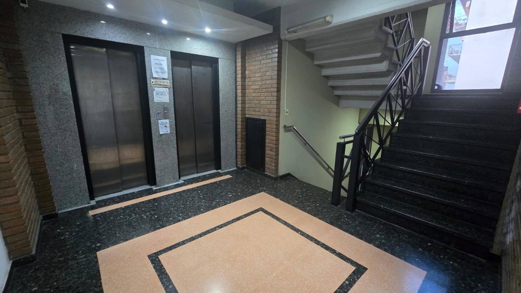 OFICINA 20 M2 C/ DIVISION DE DURLOK