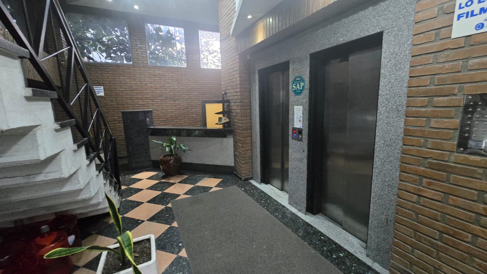 OFICINA 20 M2 C/ DIVISION DE DURLOK