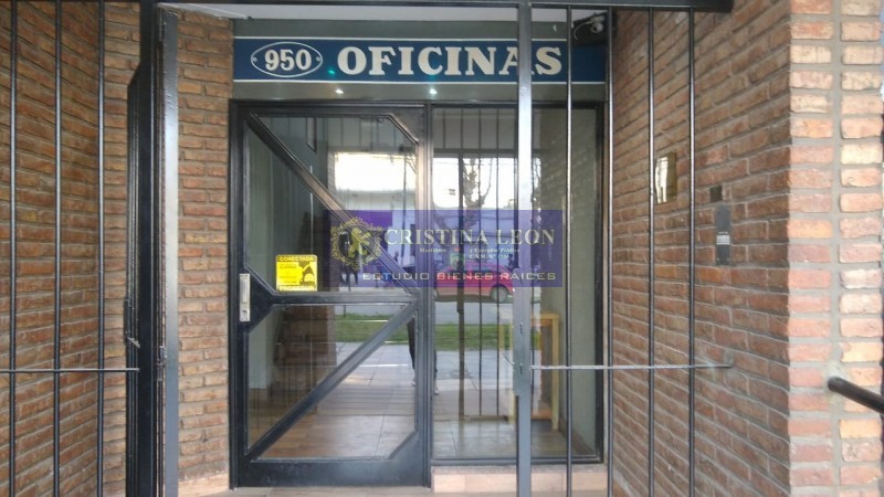 OFICINAS EN MODULOS C/RECEPCION Y BAÑO PRIVADO