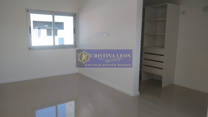 TRIPLEX A ESTRENAR C/TERRAZA /COCHERA