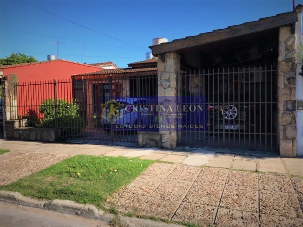 CHALET DE 3 AMB. C/GARAGE/ PARQUE/ PILETA