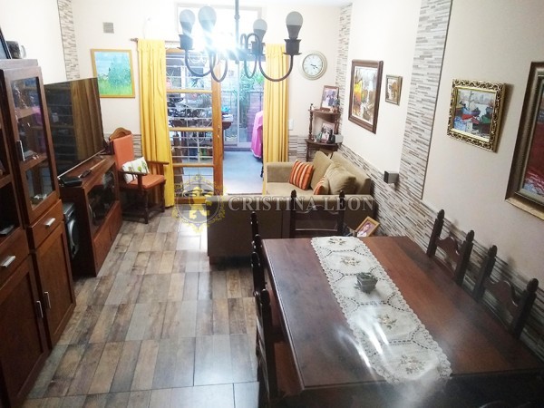 TRIPLEX DE 3 AMB. C/ COCHERA (COMPLEJO CERRADO VILLAGE II)