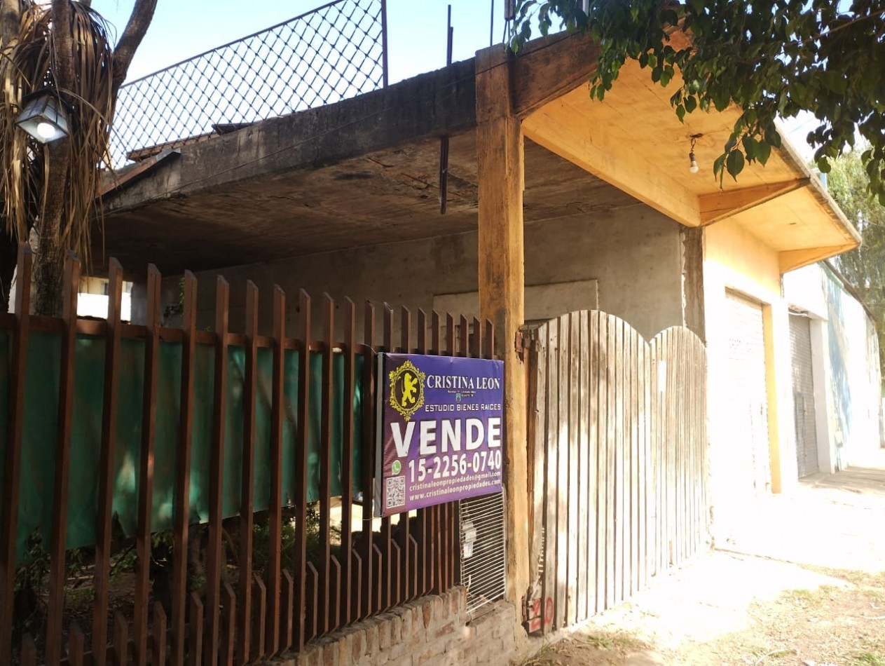 CASA AMERICANA 5 AMB. C/LOCAL/ GARAGE Y LOSA P/ CONSTRUIR