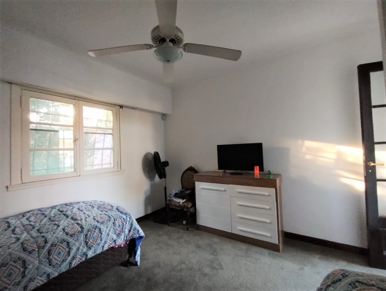 CASA   5 AMB.  1.663  M2. C/PISCINA (DON TORCUATO) 